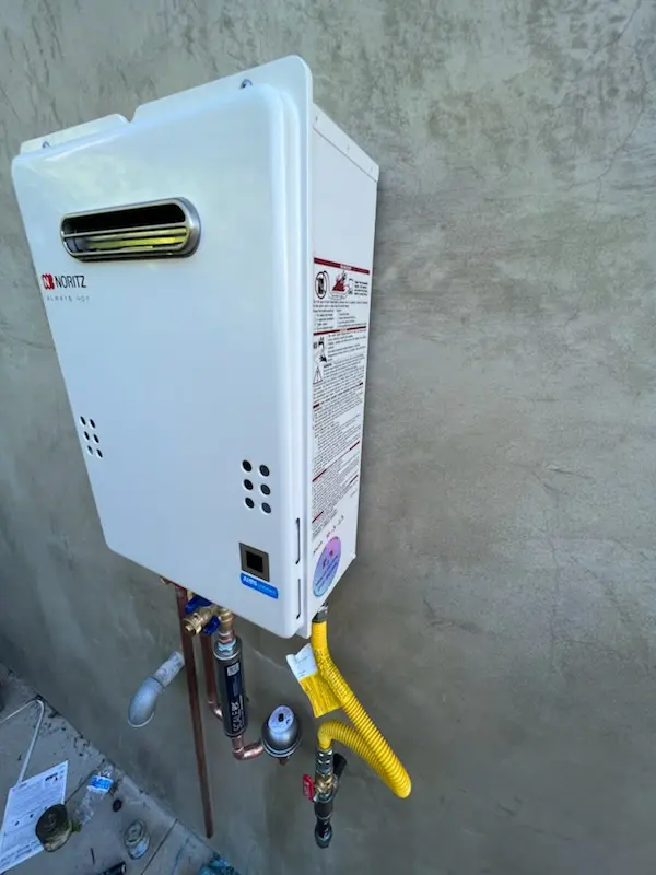 Tankless water heater installation for Downtown Ventura homes